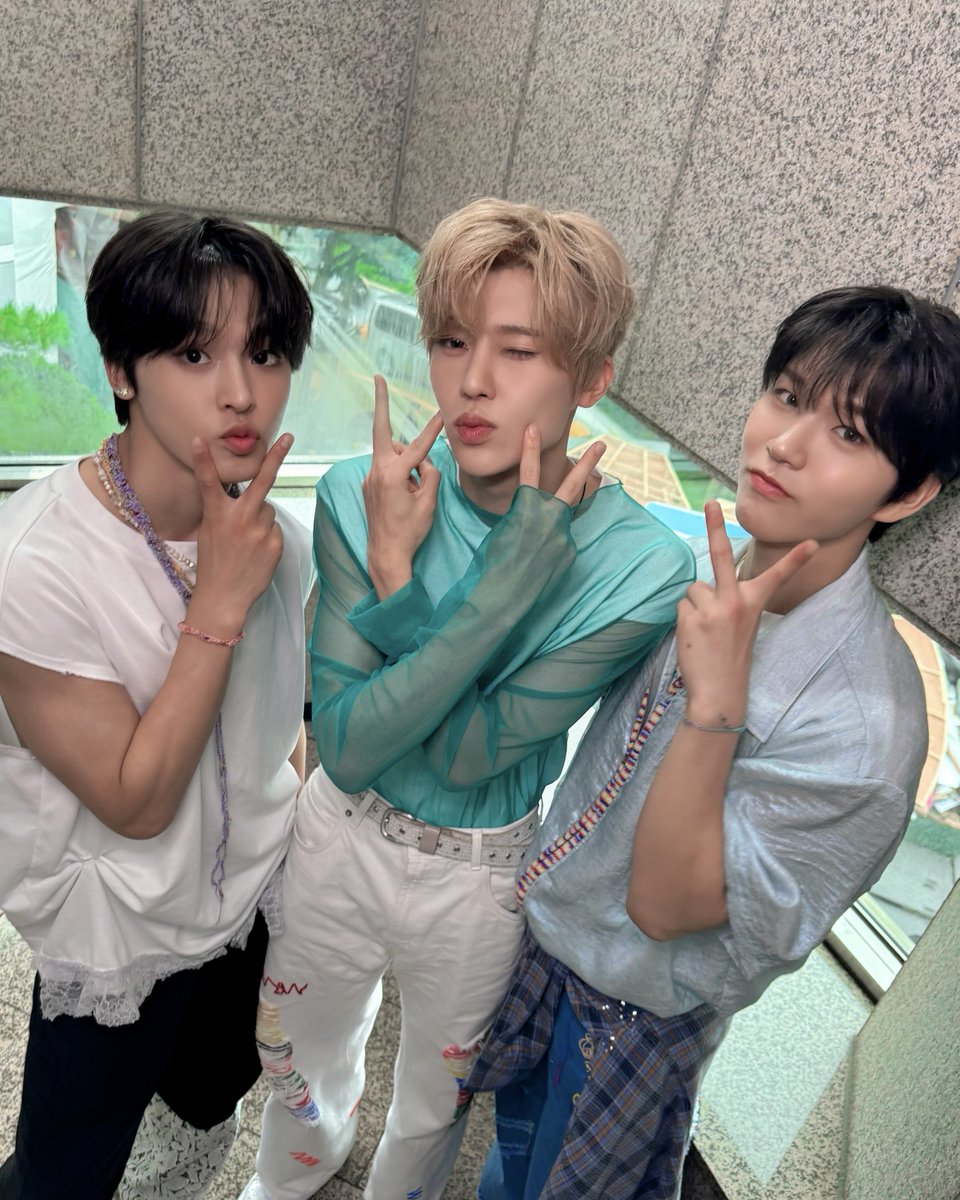 nctwishofficial's tweet photo. 🍀☆·⁺ ⊹ ﾟ.⋆🕊️

#NCTWISH #Songbird 
#NCTWISH_Songbird https://t.co/Sek3SsxOWr