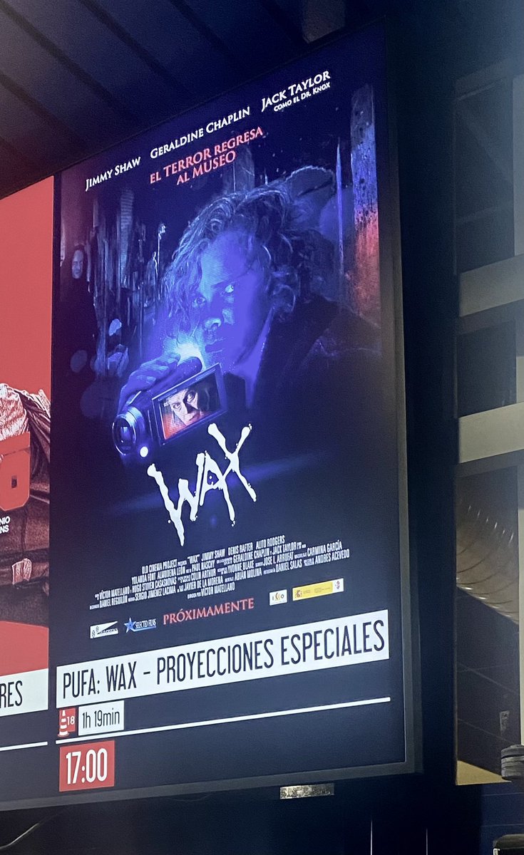 VMatellano's tweet photo. Marcho de #PucelaFantástica muy feliz. Cada película es una aventura, y la gestación de @Waxpelicula lo fue.
Un regalo volver a verla en un cine, congratula. Y más acompañada de esa pieza hecha con tanto cariño, como es #PrintTheLegend
Gracias por todo @PucelaFantastic https://t.co/9Ahwhvhkyg