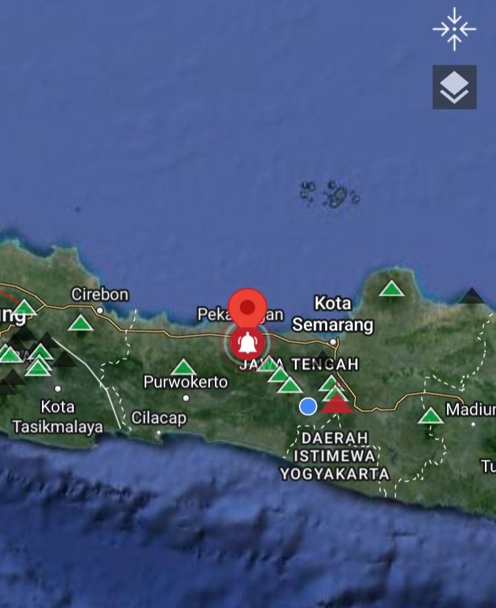 Jateng_Twit's tweet photo. Waspada gempa susulan ⚠️

Gempa M 4,6 dengan kedalaman 10 km, terjadi di darat wilayah WONOTUNGGAL, Kab BATANG, JAWA TENGAH
Minggu 7 Juli 2024 ( 14:35:25 WIB) https://t.co/eGh19rNRCd