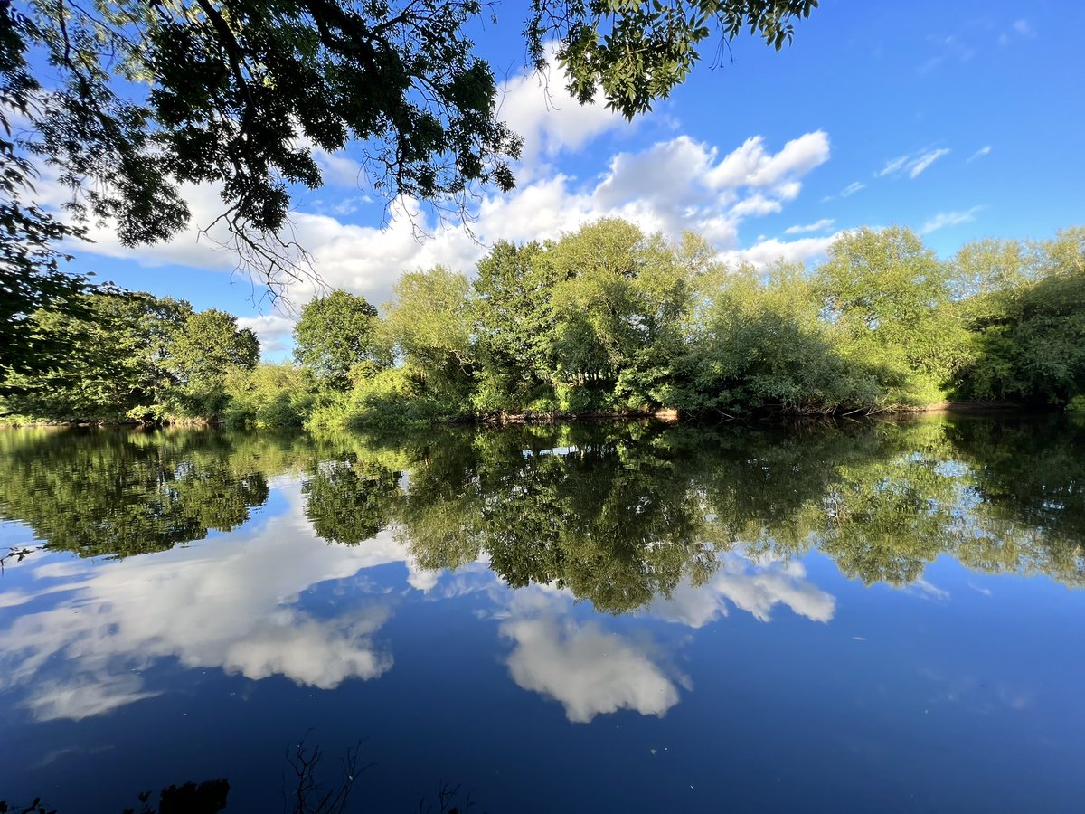 What a lovely evening for a stroll on the banks of the River Wye at Whitchurch, South Herefordshire.