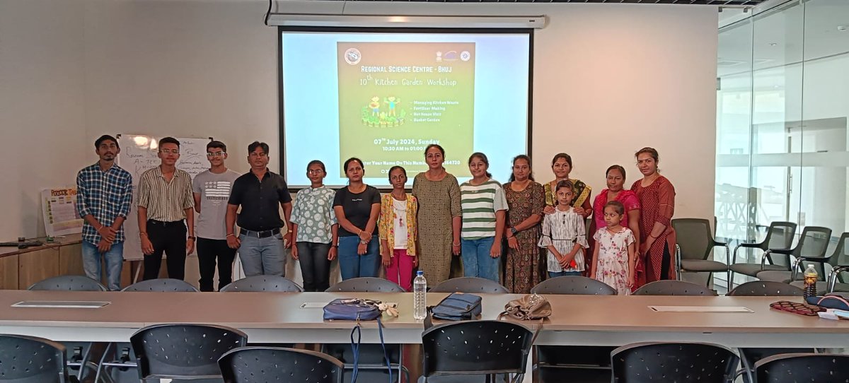 RscBhuj's tweet photo. #KitchenGarden #Workshop @RscBhuj , participants learned to manage #KitchenWaste, made #NaturalFertilizer, understood #BucketGardening , and toured the #Campus #NetHouse, and gained valuable insights into #Sustainable #GardeningPractices
@monakhandhar @dstGujarat @narottamsahoo https://t.co/ekQO7Xyq9V