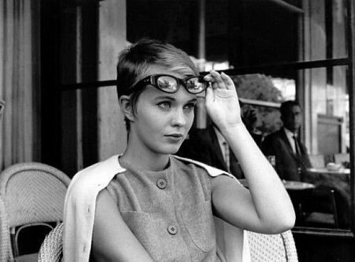 4D_FilmFest's tweet photo. "A small-time crook, hunted by the authorities for a car theft and the murder of a police officer, attempts to persuade a hip American journalism student to run away with him to Italy." - Breathless (À bout de souffle) (1960)
#MovieStill #fdiff #fdiff24 #Breathless @IMDb https://t.co/mgu6AuCB4x