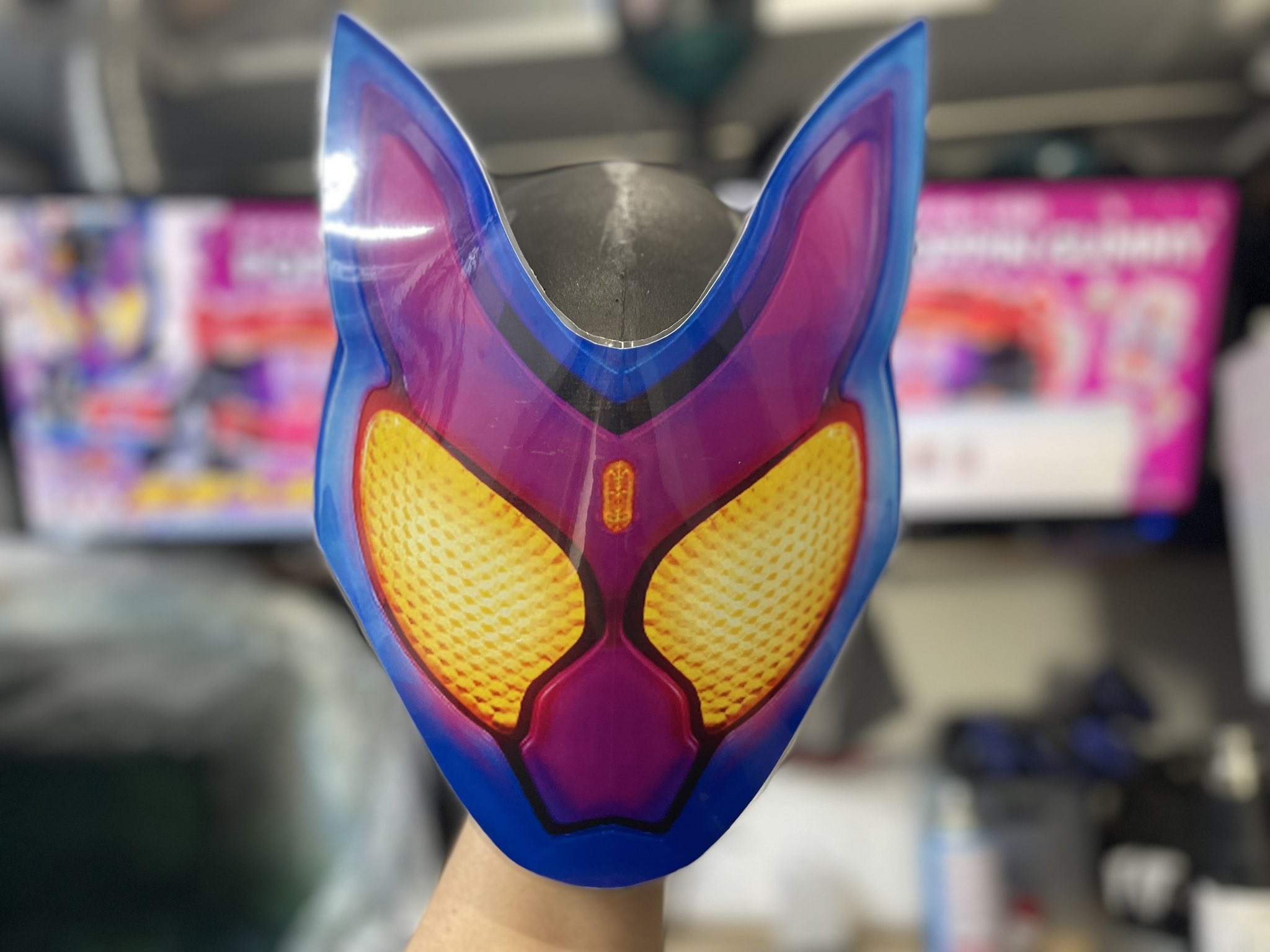 仮面ライダーガブ　コスプレ用マスク　塗装完成品 仮面ライダーガブ コスプレ用マスク 塗装完成品
