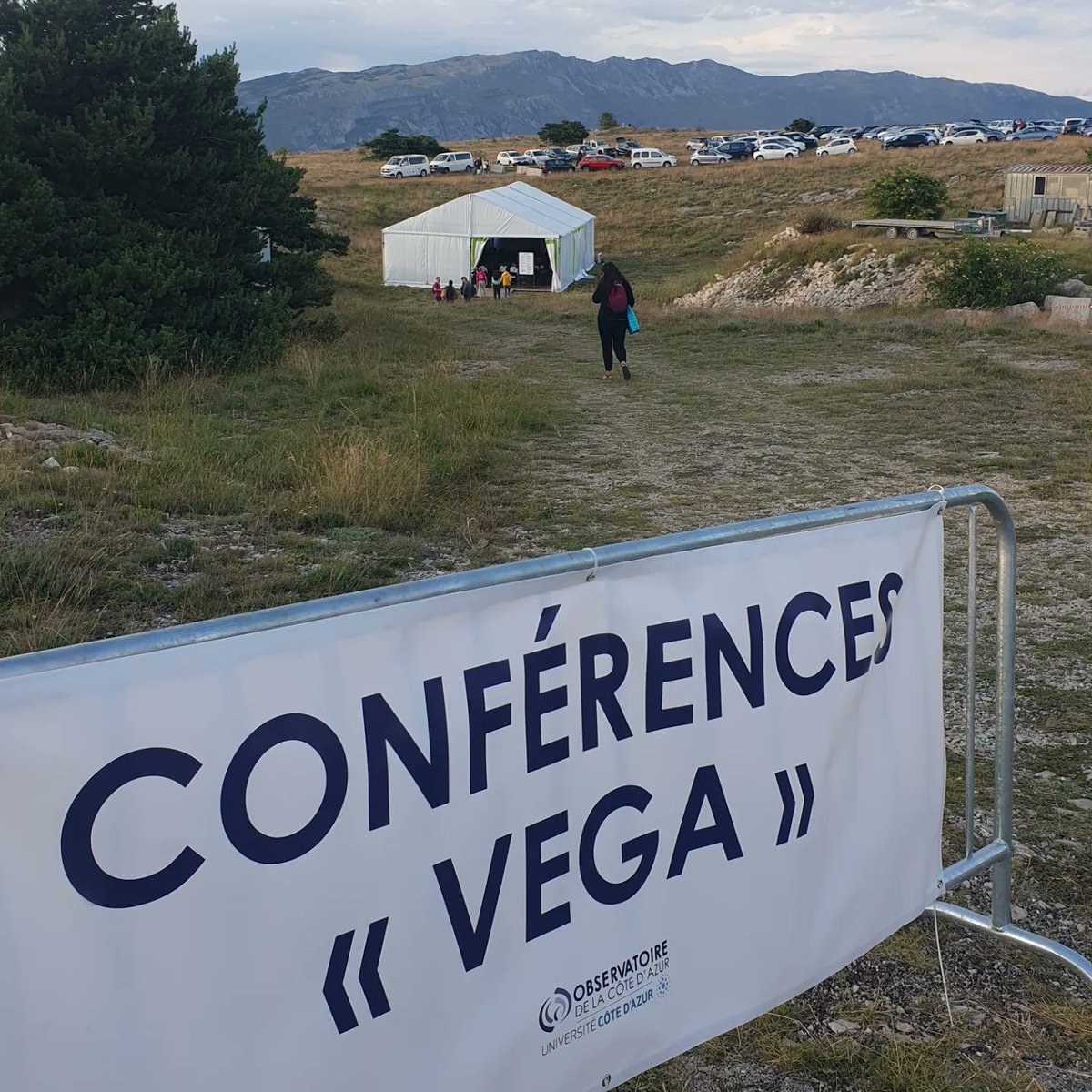 Ingrid Knoll (@ingrid_prof2bio) on Twitter photo La DAAC de Nice etait à La Nuit des coupoles à Calern: astrophysiciens 🪐,geologues 🌎 et chercheurs 🧠 ont animé conferences et ateliers,sans oublier les sympathiques Food Trucks à 1200 m de haut.🚚 🍽
#science#OCA <a href="/Univ_CotedAzur/">Université Côte d'Azur</a>
<a href="/umrGeoazur/">UMR Géoazur</a> <a href="/DAAC_nice/">DAAC-Nice</a> <a href="/NatachaChicot/">Natacha Chicot</a> <a href="/SMazevet/">Stephane Mazevet</a> La DAAC de Nice etait à La Nuit des coupoles à Calern: astrophysiciens 🪐,geologues 🌎 et chercheurs 🧠 ont animé conferences et ateliers,sans oublier les sympathiques Food Trucks à 1200 m de haut.🚚 🍽
#science#OCA <a href="/Univ_CotedAzur/">Université Côte d'Azur</a>
<a href="/umrGeoazur/">UMR Géoazur</a> <a href="/DAAC_nice/">DAAC-Nice</a> <a href="/NatachaChicot/">Natacha Chicot</a> <a href="/SMazevet/">Stephane Mazevet</a>