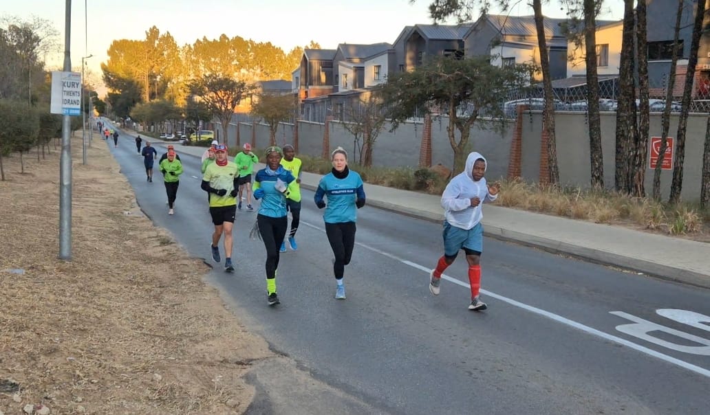 midrandstriders's tweet photo. Sunday Club Run x @midrandstriders | Kyalami Corner πββοΈπββοΈ #runningcommunity #toprunner #GreenMambaEffectππ₯ #Mamushi #megantheestallion https://t.co/Sxa7XhHeeC