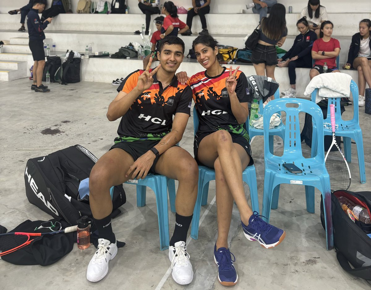 India_AllSports's tweet photo. 𝐀𝐛𝐡𝐚𝐲 𝐒𝐢𝐧𝐠𝐡 &amp; Joshna Chinappa 𝐚𝐫𝐞 𝐀𝐬𝐢𝐚𝐧 Mixed 𝐃𝐨𝐮𝐛𝐥𝐞𝐬 𝐂𝐡𝐚𝐦𝐩𝐢𝐨𝐧𝐬 🔥 

The Indian duo beat Hong Kong pair 2-1 in Final of Mixed Doubles at Asian Squash Doubles Championships in Johor. 

#Squash https://t.co/2xePpRtQMW