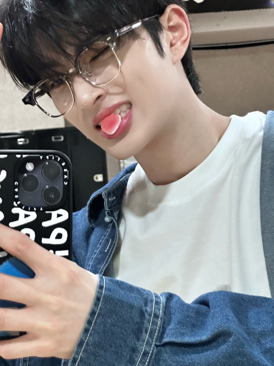 XODIAC_MEMBERS's tweet photo. [#리오] 

💕💕🍬

#XODIAC #소디엑 #LEO #리오 https://t.co/IPQk1a0zI3