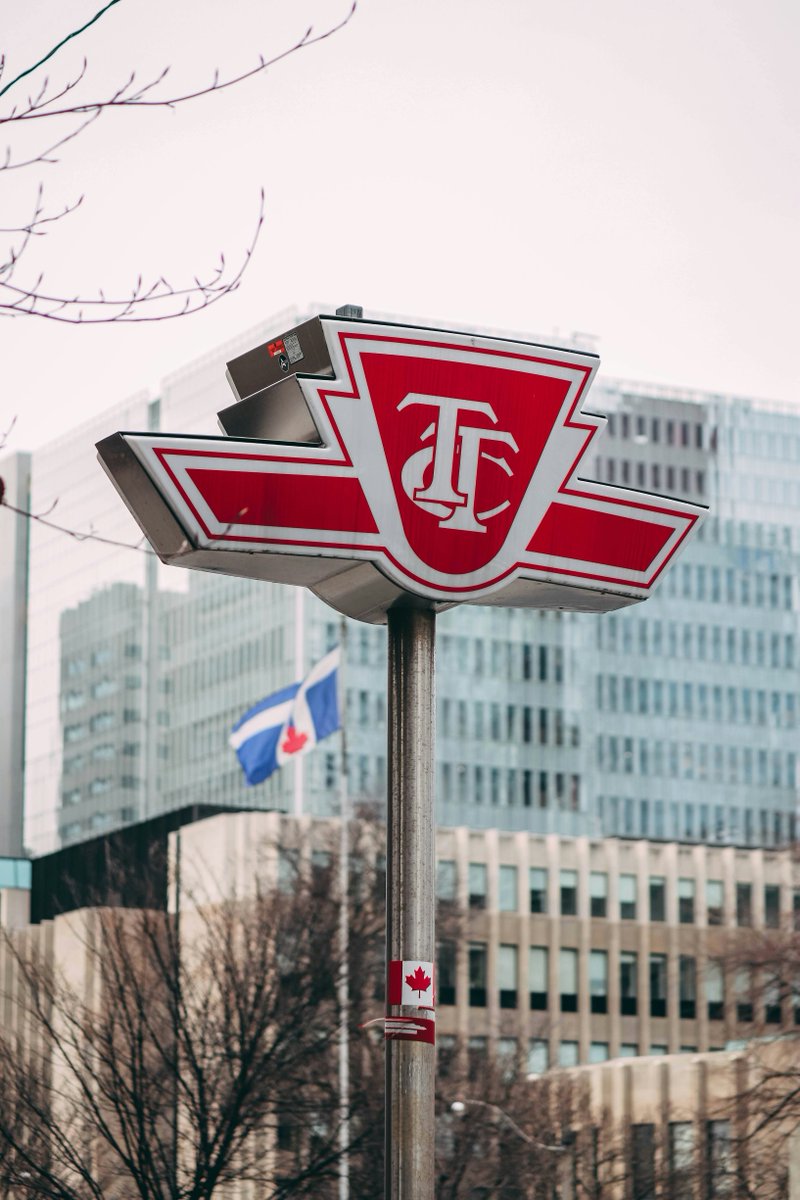 DavidSuzukiFDN's tweet image. Toronto's public transit system is in danger. Support @ttcriders in securing federal funding now, or risk losing trains as they reach their expiry date without replacements😧: ttcriders.ca/newtrains #InvestInPublicTransit #SustainableTransportation #GreenTransition #onpoli