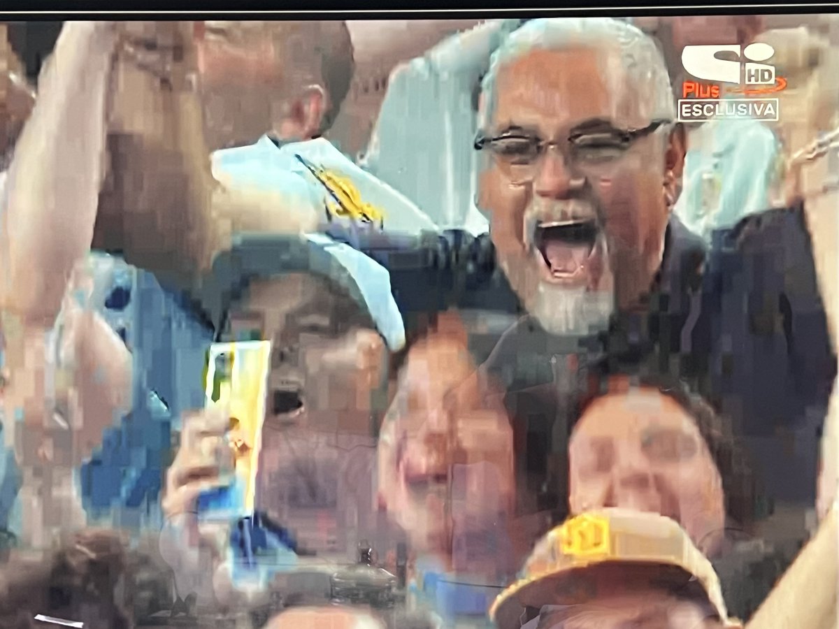 pisto_gol's tweet photo. La gioia di #Ugarte , la felicità del suo popolo, la tristezza di #DouglasLuiz , la classe di #MarceloBielsa. Tutto questo e anche di più è stato #BraUru di #CopaAmerica https://t.co/GSXGzxyavX