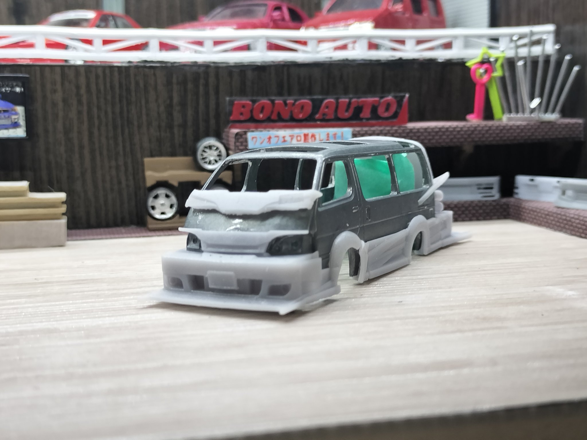 トミカリミテッド 100系ハイエース バニング車両 - メルカリ