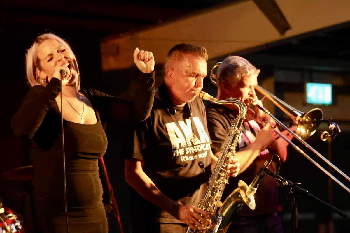 Thanks to everyone who came along and saw us at the Newark National Scooter Rally and to the organisers for booking us and other newer original bands which is a really great thing. 

Lovely to see our friends Death of Guitar Pop too ❤️ 

📸 Stephen Niblett