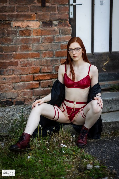 Hey meine lieben 🦊 Heute gibt's leider kein neues Video, daf&uuml;r aber ein kleines Schmankerl vom letzten<a href="/tag/gasstation"class="tags"><span>#gasstation</span></a><a href="/tag/explorepage"class="tags"><span>#explorepage</span></a><a href="/tag/finafoxy"class="tags"><span>#finafoxy</span></a><a href="/tag/emobility"class="tags"><span>#emobility</span></a>