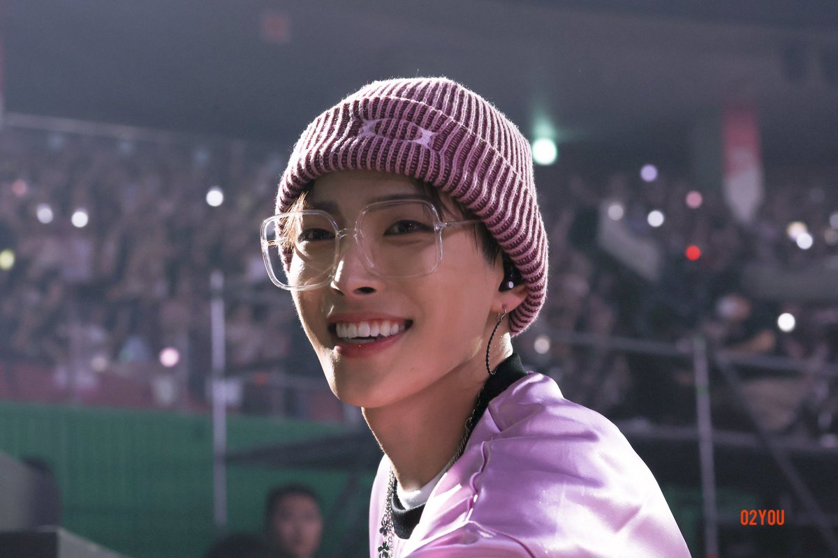 All for Hongjoong | slow tweet media