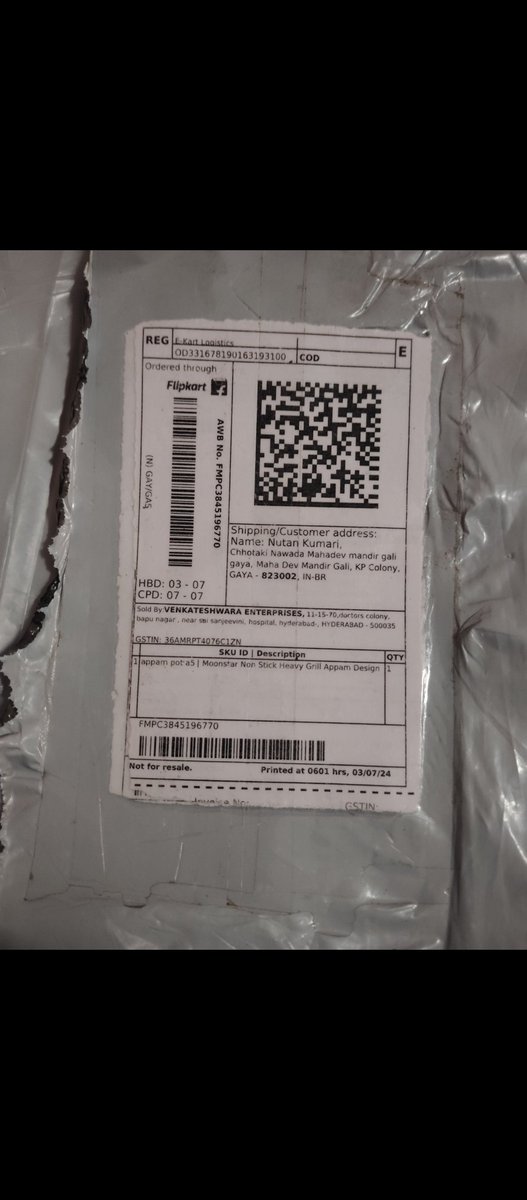 praj2445's tweet photo. @flipkartsupport  hello Flipkart 
My sister ordered a Litti maker but she received a dish plate.
She is very upset now 
Please take it return at earliest 
Order no OD331678190163193100 https://t.co/tCYlQXFBk3