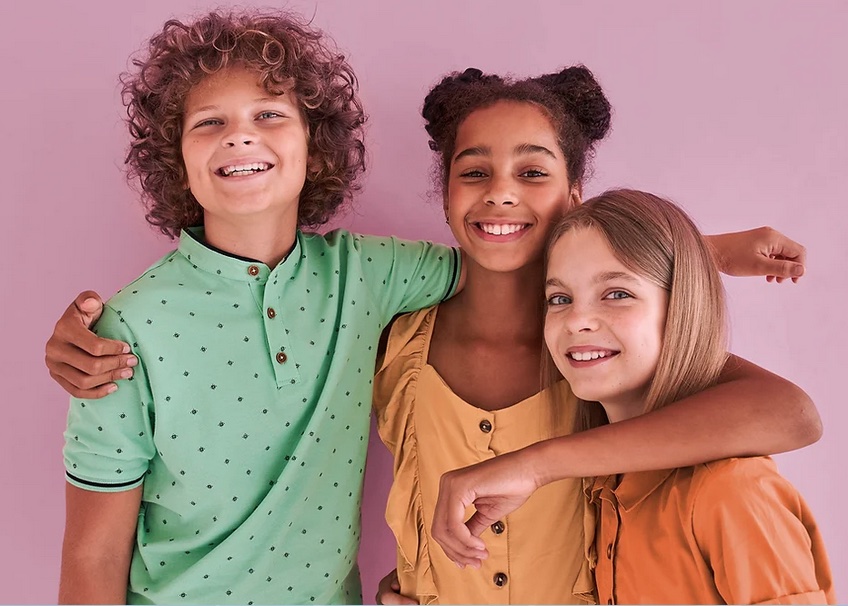 BULLETPROOF club is this Tuesday 7-8:30pm,
(just 1 more on 23rd before summer hols 😎🌞)
For school yr 7 upwards - a mix of games, activities, &amp; chill out evenings with Christian moral theme, challenging young people to think &amp; learn.🤔
Participation free!
meredithroadbaptist.uk/youth