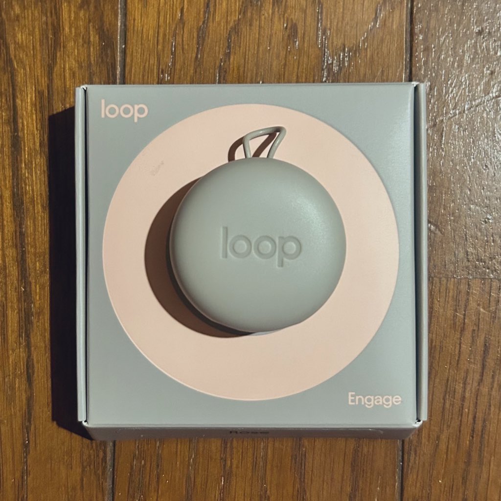 mauaauri's tweet photo. 聴覚過敏マン、今年の誕プレでloop2種類もらう😆ありがとう〜！
今日ピヤ栓とどっちも使ってみたけど、フェスならピヤ栓、箱ならexperienceが良さそうという印象。会話はちょっと聴きにくくなるけど全体的にはよかった！ https://t.co/s9h6RUKrub