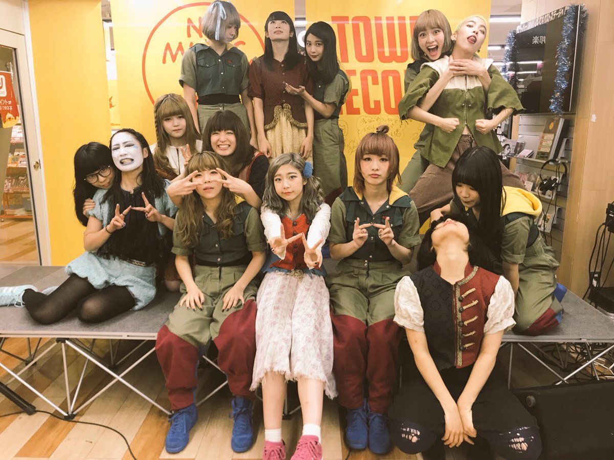 maro_yohei's tweet photo. 早くこれくれよ…これを…（懐古厨 https://t.co/FEuHdsL3iL