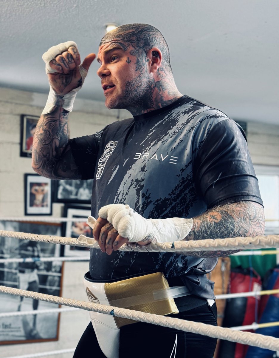 Keith Burke (@bluntforcekeith) on Twitter photo Another great Sunday training done ✅
Delighted to see <a href="/teachwithtadgh/">Tadgh O’Donovan</a> for a few rounds and a catch up
Hope everyone is ready for another great week ahead 🙏🍀 Another great Sunday training done ✅
Delighted to see <a href="/teachwithtadgh/">Tadgh O’Donovan</a> for a few rounds and a catch up
Hope everyone is ready for another great week ahead 🙏🍀
