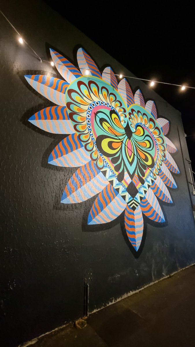 WebTaniwha's tweet image. I love the street art at MADE of Hamilton East. @boon_arts bought colour &amp;amp; life to the laneways which look just as good at night. @HamiltonWaikato
#lovethetron #MightyWaikato