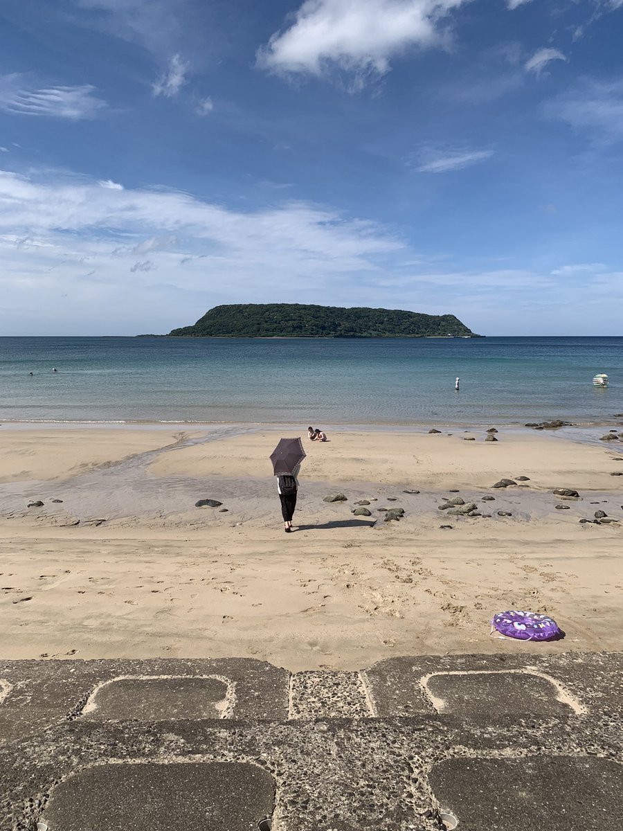 危険な暑さってことは快適な海ってこと🏖
水分取って熱は極力遮って熱中症に気をつけて夏楽しんでいこー☀️
#海水浴