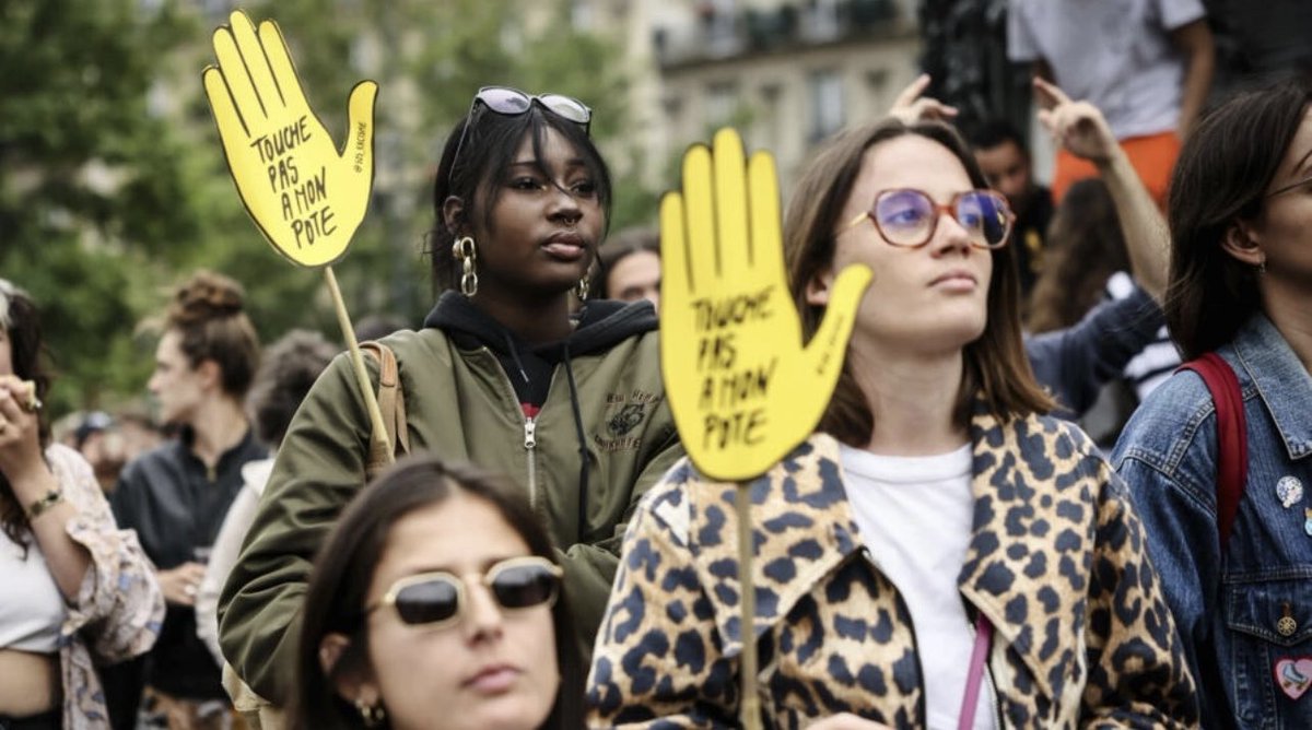 Non au racisme et à la xénophobie. Non au Rassemblement National. Solidarité avec toute l'humanité. Vive la France.
🗳️ &lt;