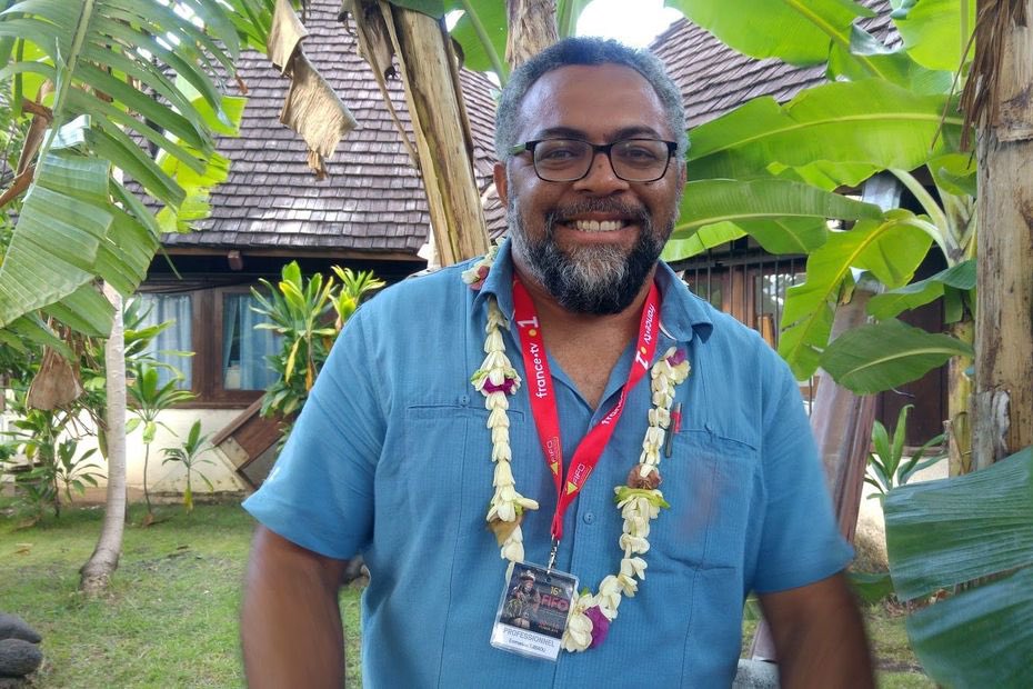 HmanaWawalaha's tweet photo. Après le député Rock Pidjot député de 1978 à 1986, Emmanuel Tjibaou devient le deuxième kanak indépendantiste à faire son entrée au Palais Bourbon ❤️ Un jour historique ❤️ https://t.co/SZUGGsK00e