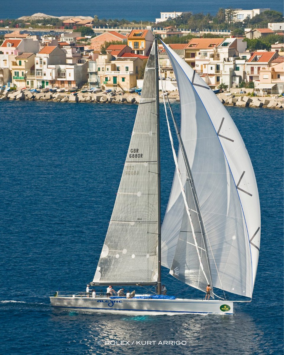 RolexMiddleSea's tweet photo. #SailingThroughTime | Andres Soriano's Mills 68 Alegre passes through the Messina Strait during the 2008 edition of the Rolex Middle Sea Race.
#RolexMiddleSeaRace #Rolex #Yachting
๐ธ ROLEX / Kurt Arrigo https://t.co/ZWuDar6M3N