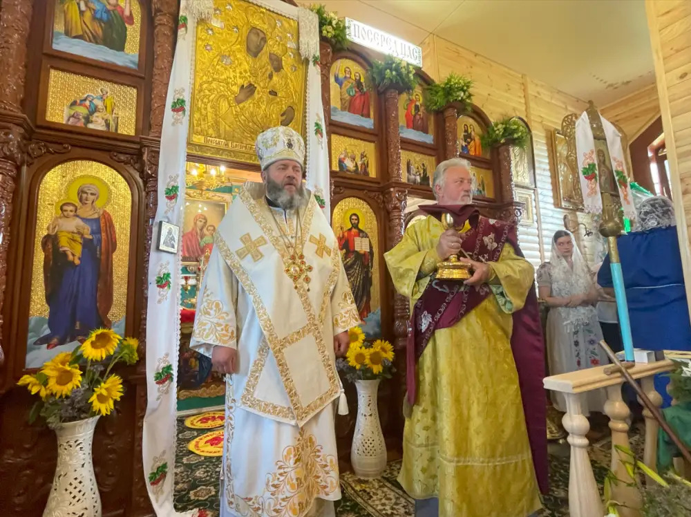 Митрополит Луцький і Волинський Михаїл у храмі Святої Трійці села Городище-2 Луцького райдеканату (Городищенська ОТГ) очолив Божественну літургію.
df.news/2024/07/07/na-…