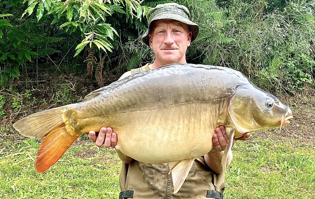 Up and running with a couple of carp let’s see what the next 2 weeks has to offer.
#carp #fishing #france