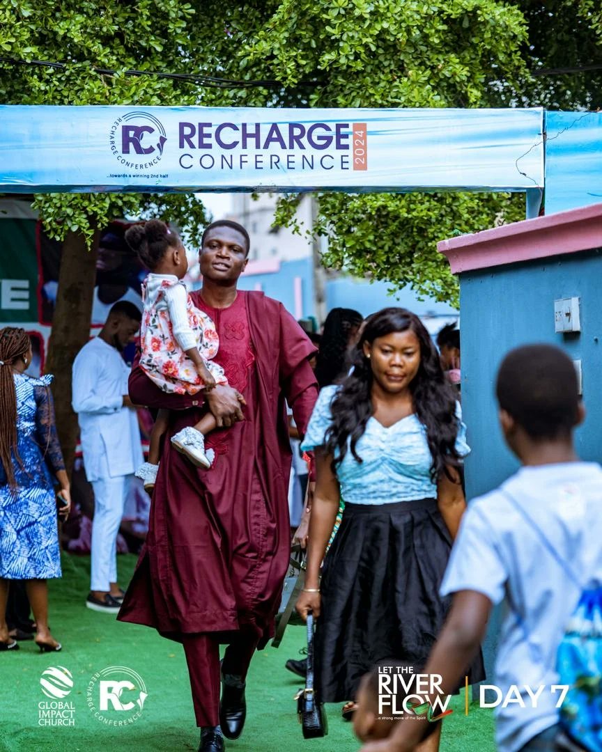 YemiDavids's tweet photo. Elegant faces and thankful hearts strutting in for the grand finale of Recharge Conference.
How many days were you present at the Recharge Conference?
Tell us in the comments.
#RechargeConference2024 #lettheriverflow #midyearthanksgivingservice https://t.co/z3cIqCeoDN