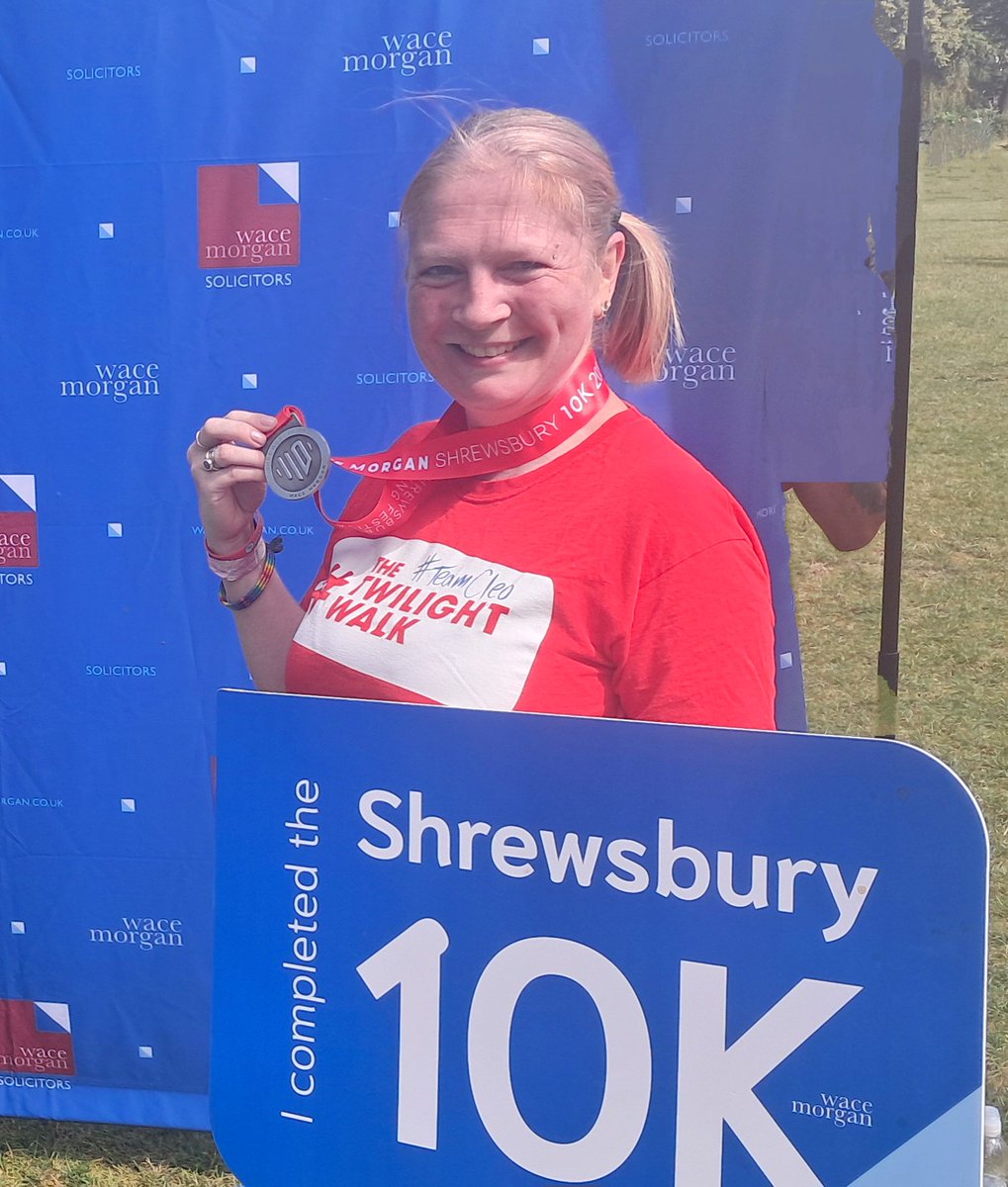 Did it! #Shrewsbury10K 

Now downing a pint 🍻👌🏻🌈❣️

#TeamCleo