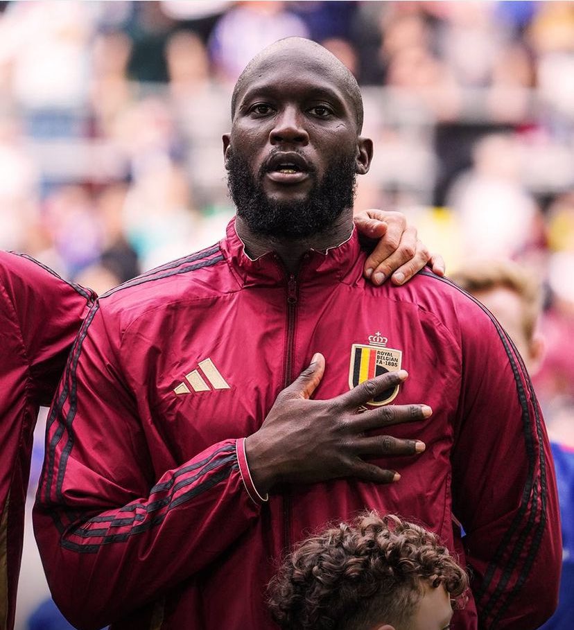 🔵𝐀𝐃.𝐒 𝐍𝐄𝐖𝐒: La situazione Romelu #Lukaku in casa #Napoli rimane in attesa.

I partenopei prima di muoversi per il Belga, devono vendere Victor #Osimhen e si aspettano offerte nel corso dell'estate.

Antonio #Conte vuole #Lukaku e il Belga vuole tornare nella sua corte. 🔜