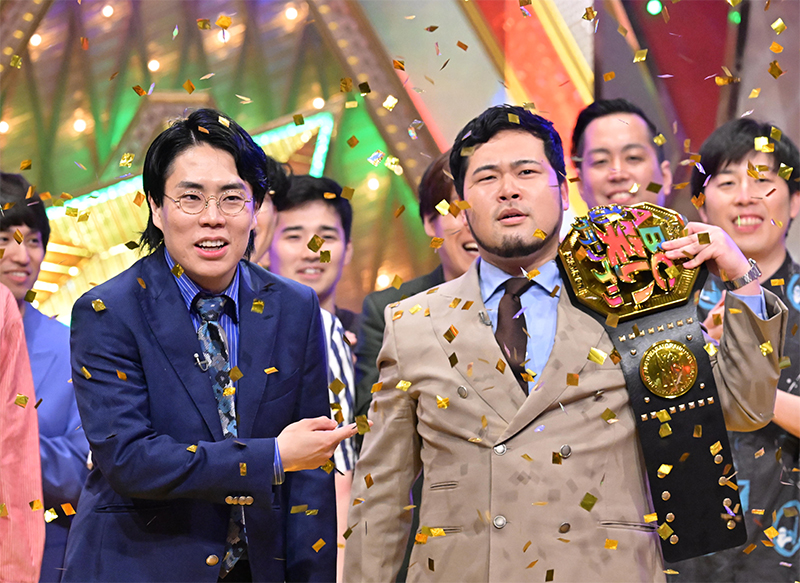 abcowaraigp's tweet image. 🏮#ABCお笑いグランプリ 2024🏮
568組の挑戦者の中から王者に輝いたのは…

˗ˋˏ👑 #令和ロマン 👑ˎˊ˗

asahi.co.jp/owarai/