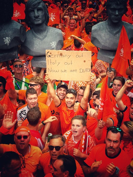 aeropatlane's tweet image. Week 75 #PWImprovJam 
My take 🎸 
Great backing track, but I had some trouble connecting with it today. Maybe the Dutch proceeding last night to the semi-finals of the #EURO2024  Soccer Championship had anything to do with it 🍻😀⚽️🧡 Join the Orange Team🧡