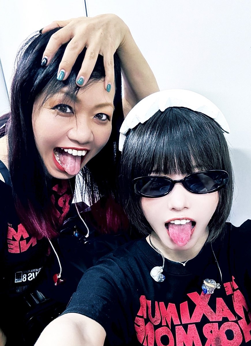 aNo2mass's tweet photo. 京都大作戦
マキシマム ザ ホルモンのステージで
シークレットで一曲歌ったよお
興奮したｻｲｺｳｻｲｺｳｻｲｺｳo̴̶̷  ̫ o̴̶̷ ✩ ✩ ✩
京都大作戦の舞台に初めて立たせてもらいました
✩ ⋆⸜ｱﾘｶﾞﾄｳｺﾞｻﾞｲﾏｼﾀ ⸝⋆ ✩ https://t.co/47jNRPlCYs