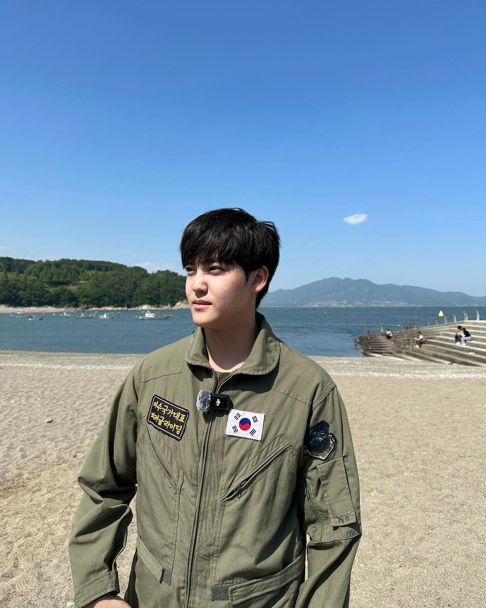m_luvboy's tweet photo. [ #ソンユビン ]

2024年7月7日インスタ更新

『ちょっと遅れて投稿する麗水(ヨス)1か月暮らし時代
よりによって私の服だけ逆に縫い付けられた韓国国旗🇰🇷』

🔗 https://t.co/NtA3CGHFEg

#송유빈 #宋有彬 #SONGYUVIN  #ยูบิน

#마이틴 #MYTEEN
#비오브유 #bofyou https://t.co/JQeHsddwvD