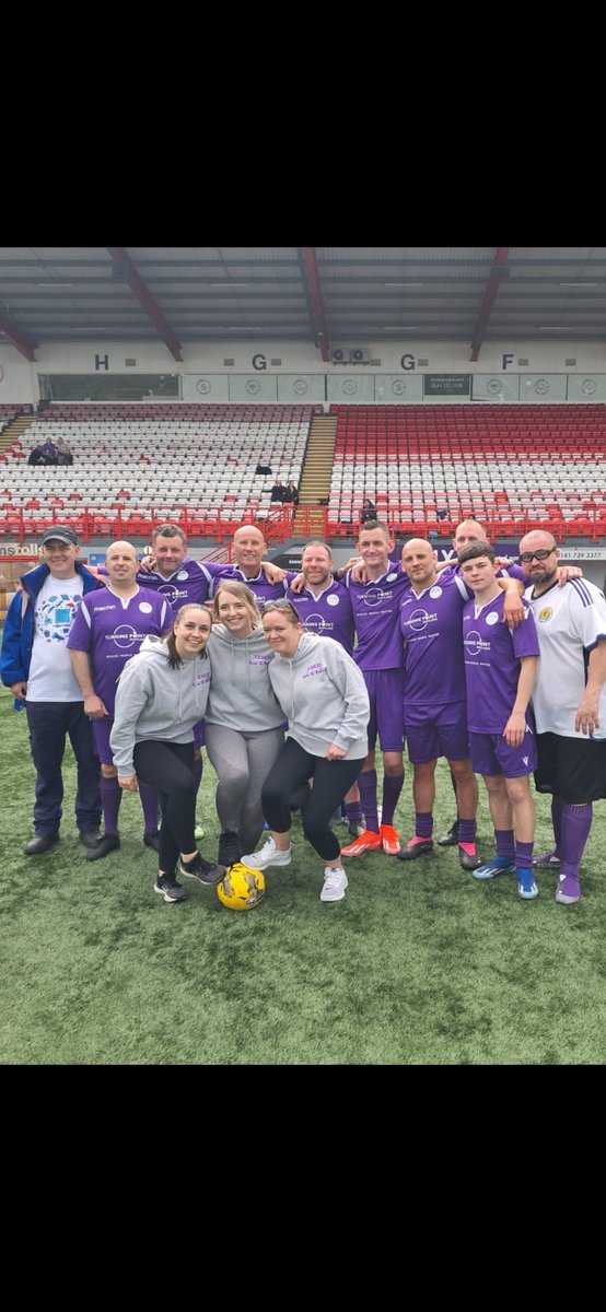andyronald1's tweet photo. Team photo from Recovery Cup @turningpointsco https://t.co/UHI1QziN0r
