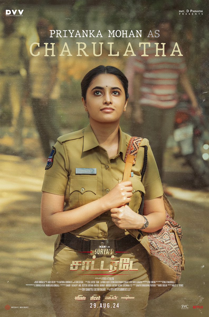 priyankaamohan's tweet photo. Meet CHARULATHA♥️

#SaripodhaaSanivaaram #SuryasSaturday 

@NameisNani #Vivekathreya @iam_SJSuryah @DVVMovies https://t.co/IwEBEZFG8r
