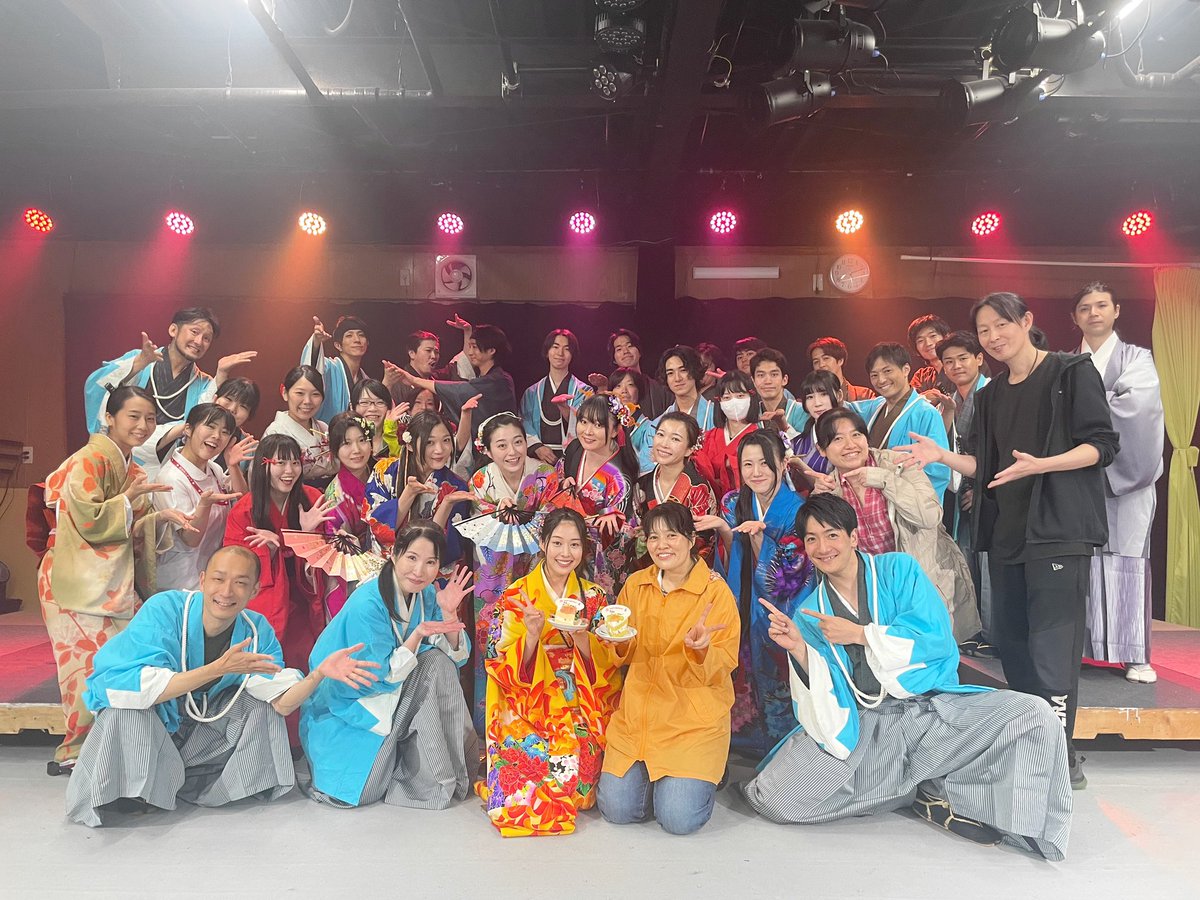 TAFproduce's tweet photo. #MIBURO2024
本日稽古終わりに

カオル役 平井紀子さん
市駒役　秋葉七海さん

お2人の誕生日をお祝いしました✨
お誕生日おめでとうございます🎉

明日が最終稽古です！！
7/12〜15@あうるすぽっと
https://t.co/fsH70YSWqK https://t.co/t5CB559DGd