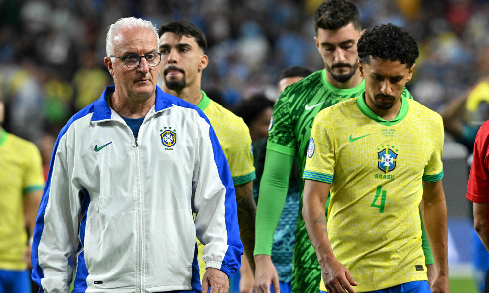 খেলার শেষার্ধে প্রতিপক্ষের ১০ জন পেয়েও জিততে পারলো না ব্রাজিল