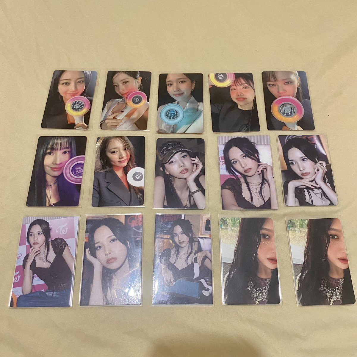 #LoveHeraOnhands

‼️ 7/7 SALE ‼️ WTS LFB PH 

TWICE Red Velvet photocards

₱ 50 each

DOP: 1 week 
MOD: J&amp;T, GGX, Flash, SDD

– no deleting of replies
– no rush shipping
– no to sensitive collectors

reply mine + pic to claim ☻