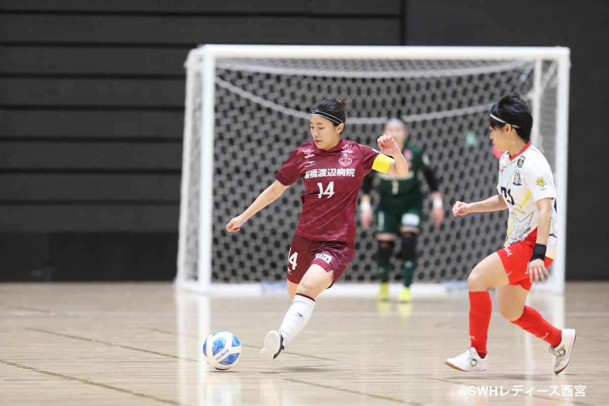 cocospo_futsal's tweet photo. ⚽️スクール休館日ゲームDAY⚽️
⭐️7月15日(月・祝)18:15〜19:30
SWHレディース西宮の選手がココスポーツにやってきます😆✨
スペシャルゲストはこちら💁♀️
#17 淺井智恵 選手
#10 網城安奈 選手
#14 尾川奈穂 選手
皆様のご参加お待ちしております❗️
#フットサル
#SWHレディース西宮
#えすだふ https://t.co/XhHIL3J0bz