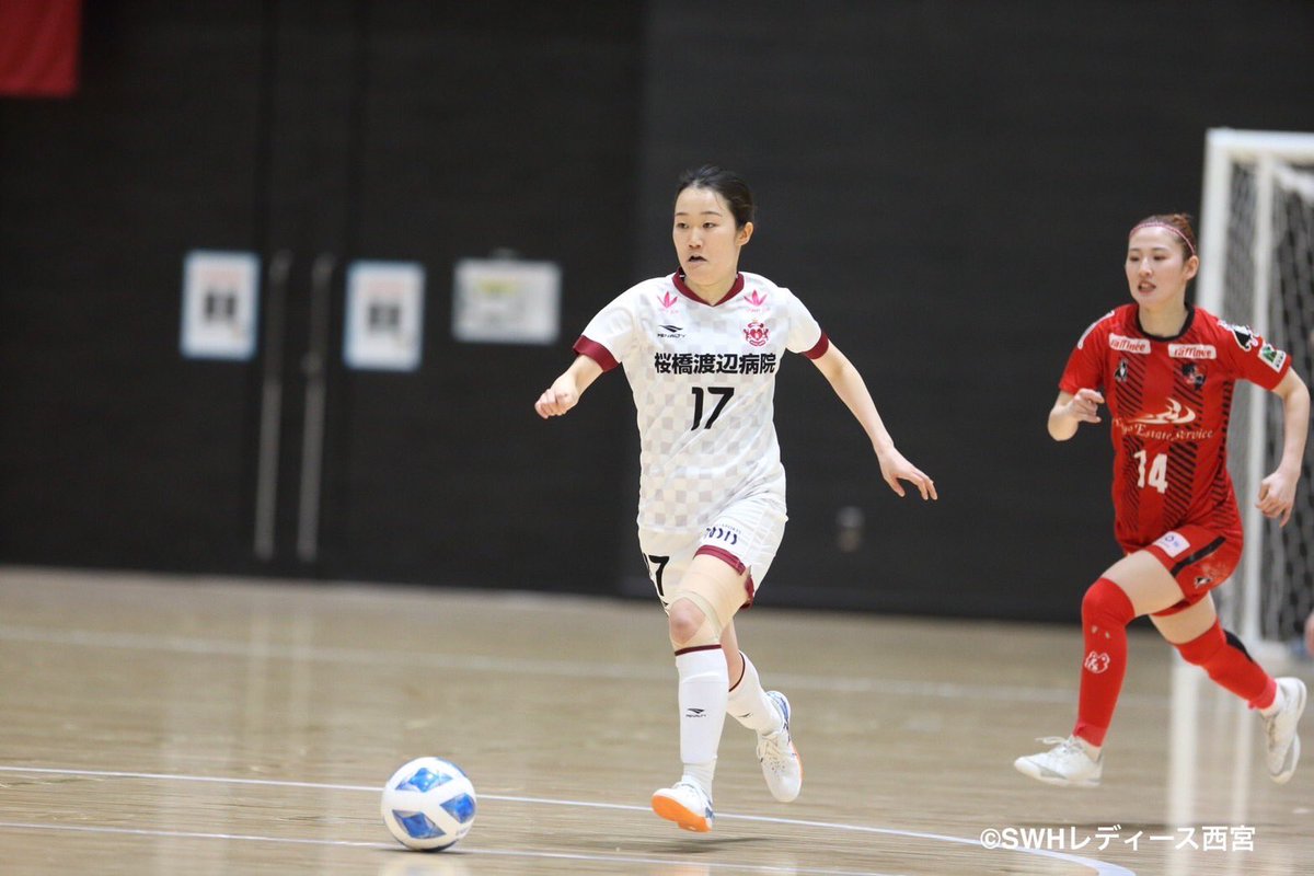 cocospo_futsal's tweet photo. ⚽️スクール休館日ゲームDAY⚽️
⭐️7月15日(月・祝)18:15〜19:30
SWHレディース西宮の選手がココスポーツにやってきます😆✨
スペシャルゲストはこちら💁♀️
#17 淺井智恵 選手
#10 網城安奈 選手
#14 尾川奈穂 選手
皆様のご参加お待ちしております❗️
#フットサル
#SWHレディース西宮
#えすだふ https://t.co/XhHIL3J0bz