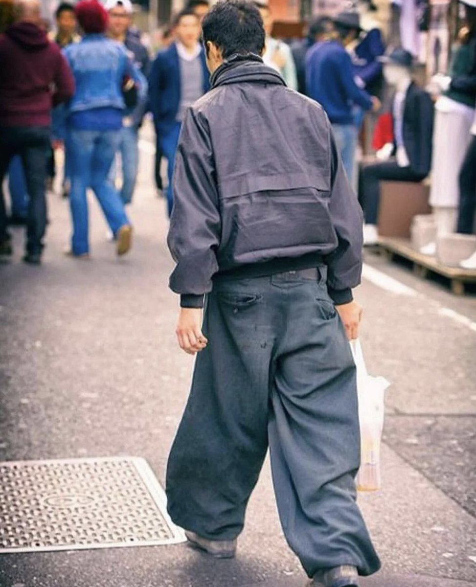 Outlander Magazine tweet media