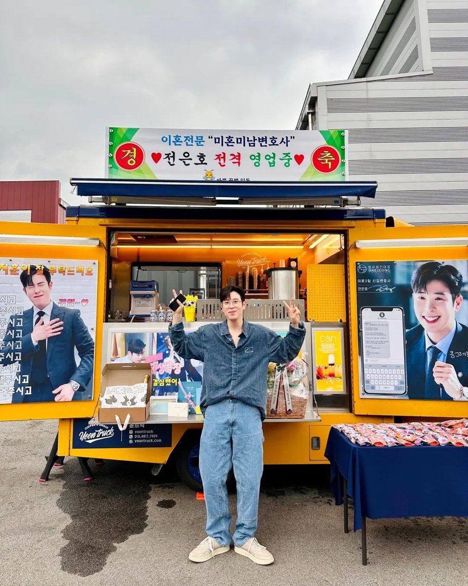 powb_181's tweet photo. 우리 애 머리크기 머선일이지;;; https://t.co/cM9iMrLezH