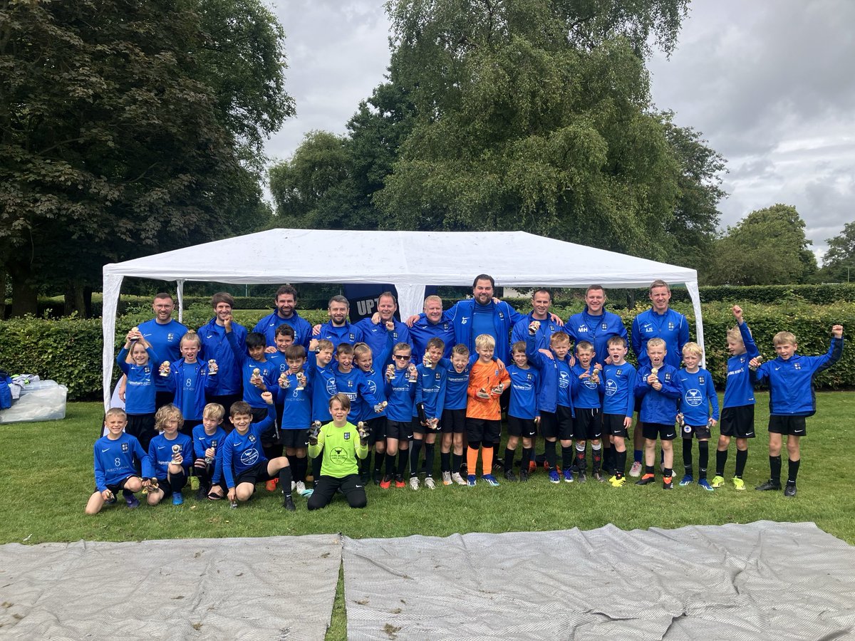A great season for all 3 U8s teams - well done boys ⚽️⚽️💙💙