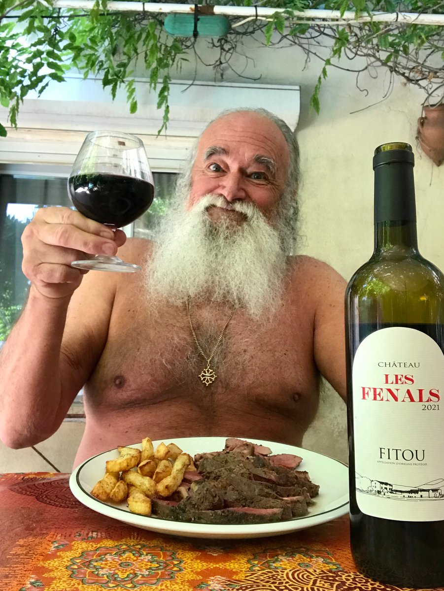 Cathare111's tweet photo. #Natbonne
Bon AppĂ©tit les Pitchous đâïž
Mon petit Dragon du Dimanche đđŠ
#vin du Jour: Rouge đ·
ChĂąteau les Fenals 2021
AOP Fitou / 13,5 degrés
Assemblage : Carignan, Grenache, Syrah
#vigneronrecoltant
#fitou
#scealesfenals
https://t.co/KS1CDIXIft https://t.co/MAb5Qw7Y7P