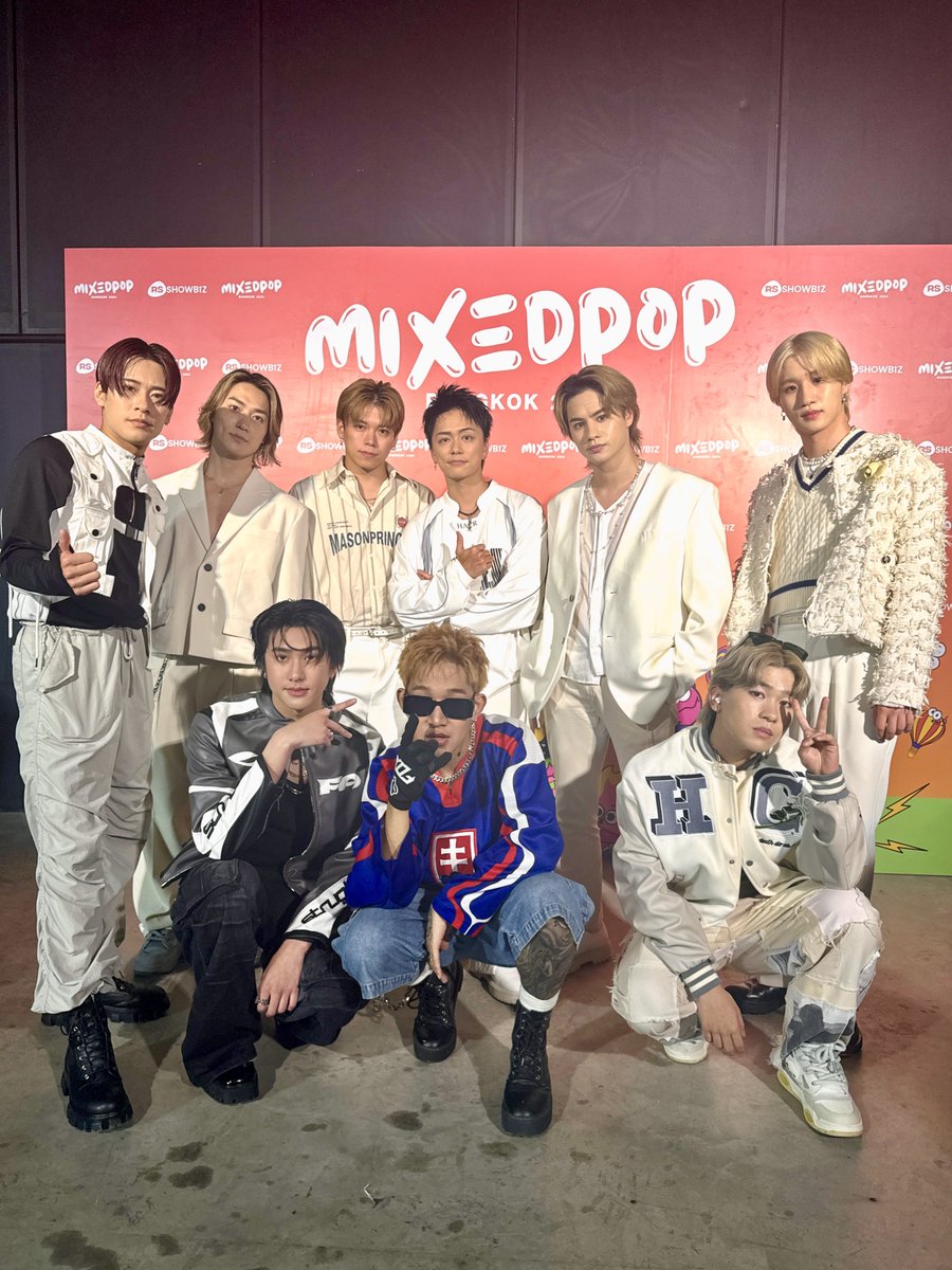 ballistik_fext's tweet photo. 2024.07.06
#MIXEDPOPBANGKOK2024
@MIXEDPOPFest

with #NORTHY さん📸
ขอบคุณนะครับ❤️‍🔥

@MIXEDPOPFest #MIXEDPOPFEST
#MIXEDPOPBANGKOK2024_D1
@northy_th #MIXEDPOPFESTxNORTHY
#MIXEDPOPFESTxBBZ 
#BBZinBKK https://t.co/UELGMnbCzf