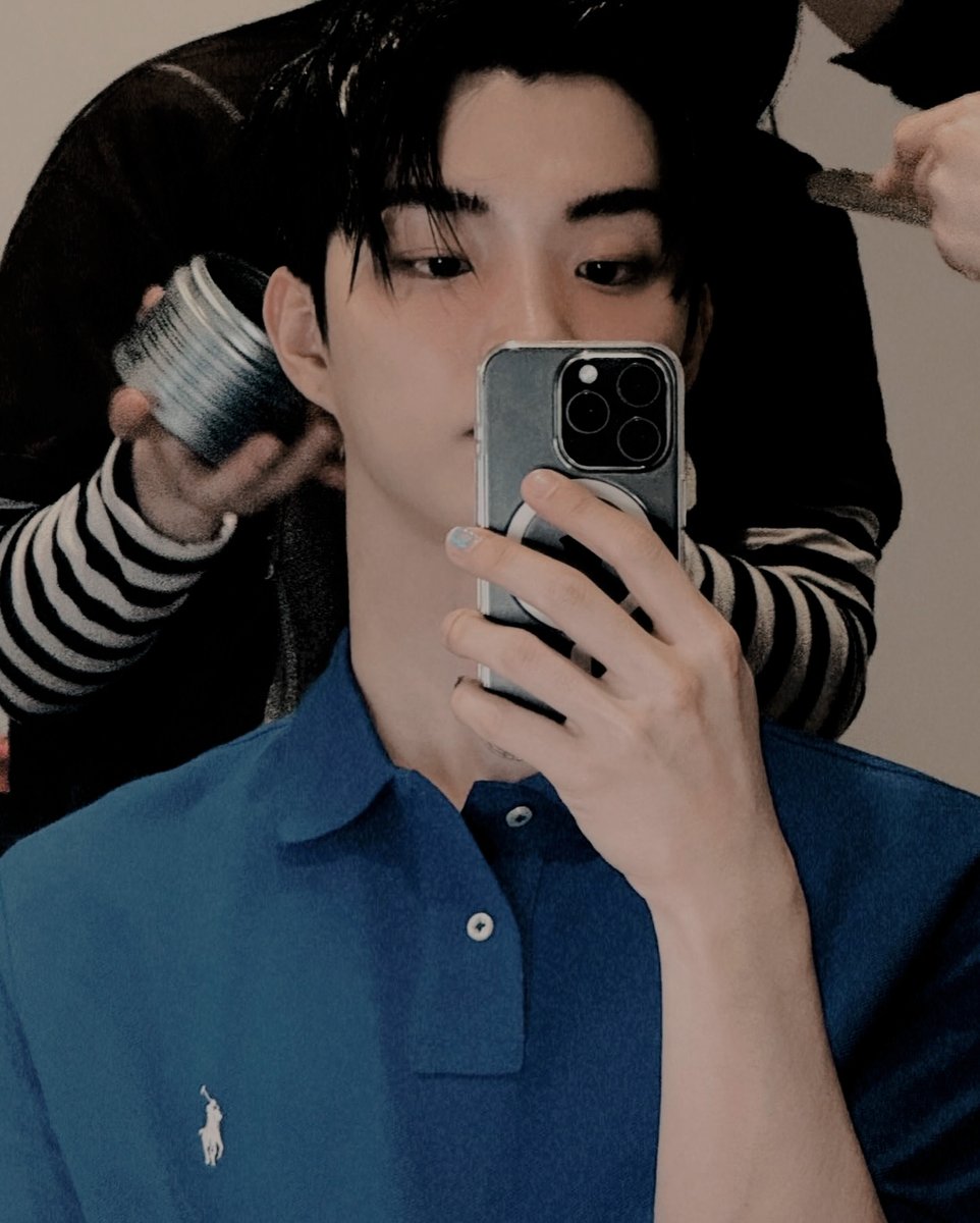 xoecmn's tweet photo. ⠀
⠀
⠀⠀⠀⧺sꪬs𝟵𝟴ᚳdᥝᦼbᦎkꨂ
⠀⠀chᥝꪬᦽ秋،ꭑiꪬ’sᨀfəed𐑪
⠀⠀dergi çekimlerine hazırl
⠀⠀anan minnie burada. 🤟🏻
⠀⠀görüntümü  fazlasıyla b
⠀⠀eğendiğim  için öncede
⠀⠀n ufak bir  spoiler olara˖
⠀⠀bøᦼz҂፡Ɩøᦽ❟ೲxœcꭑn𐑟。
⠀
⠀ https://t.co/SGRLsF5PLR