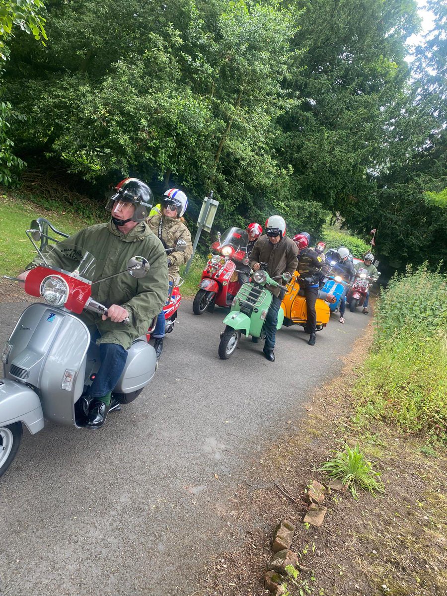 BishtonHall's tweet photo. “Bring Your Thing”
What a great morning so far, @SparrowsTearoom & The Courtyard at Bishton Hall are also open all day.
#bishtonhallandgardens #bringyourthing #cars #scooters #classiccars #hansonsbishton #thecourtyardatbishtonhall https://t.co/XRiQaCfsFT